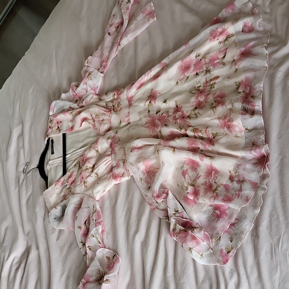 Floral dress - Picture 4 of 5